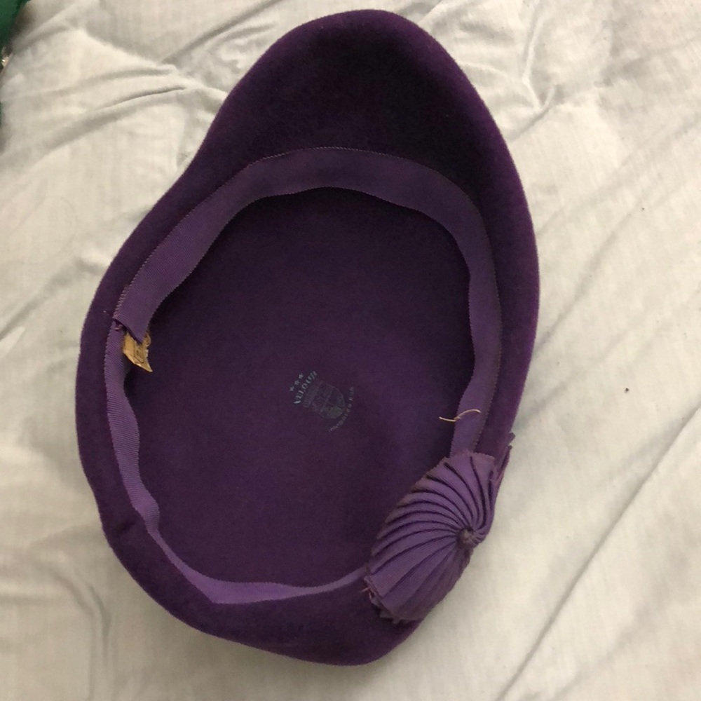 Purple vintage hat - Picture 3 of 5